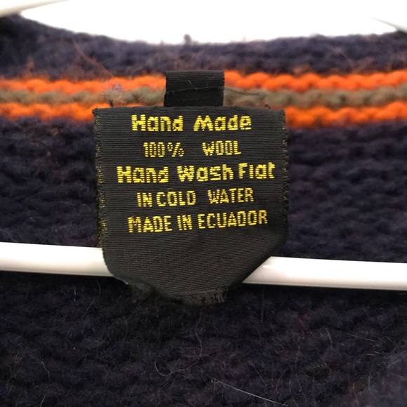 Handmade Ecuadorian Wool Sweater Large - Picture 2 of 5